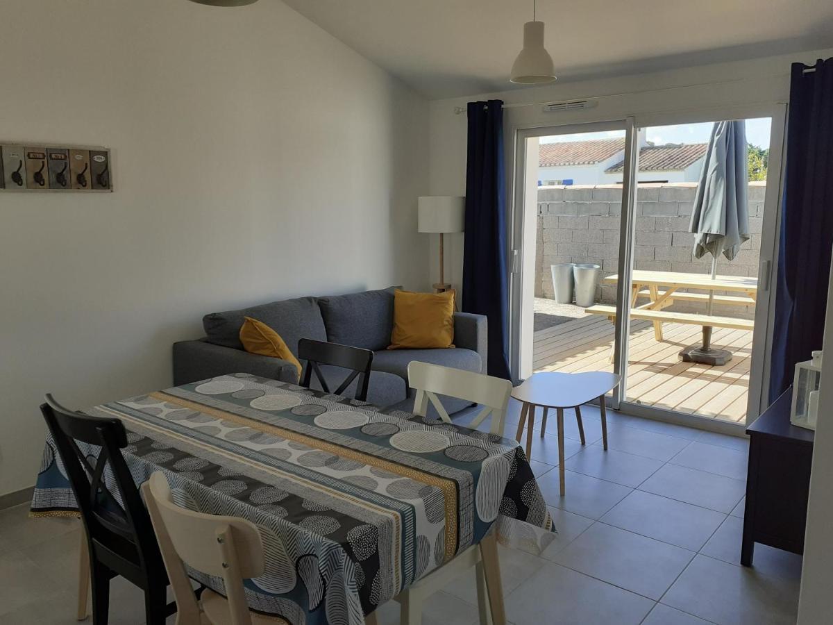 Maison Neuve Au Calme Proche Centre-Ville Et Plages Villa Ноармутие-ан-л'Ил Екстериор снимка